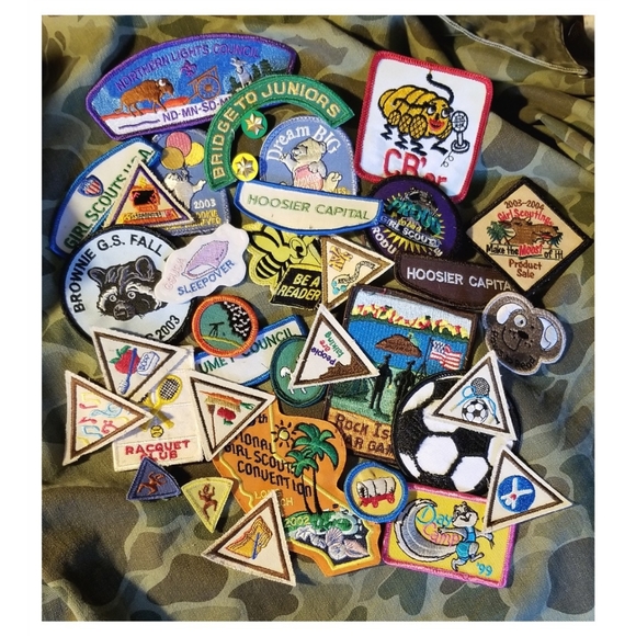 **Lot of Assorted Girl Scout/ Brownie Embroidered Patches**